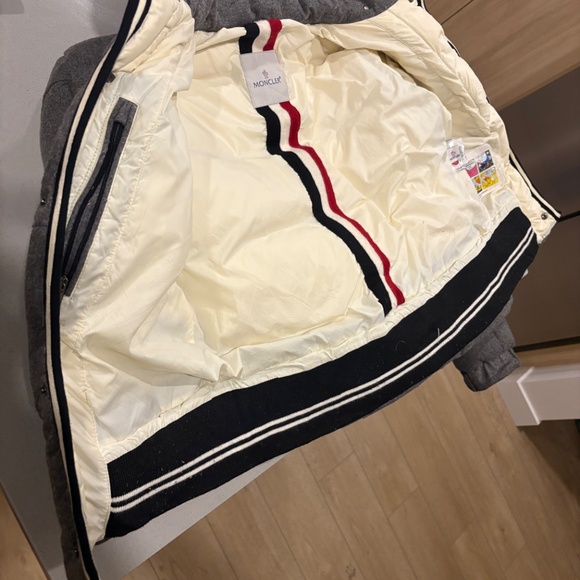 OG Moncler Unisex Jacket - Picture 3 of 9